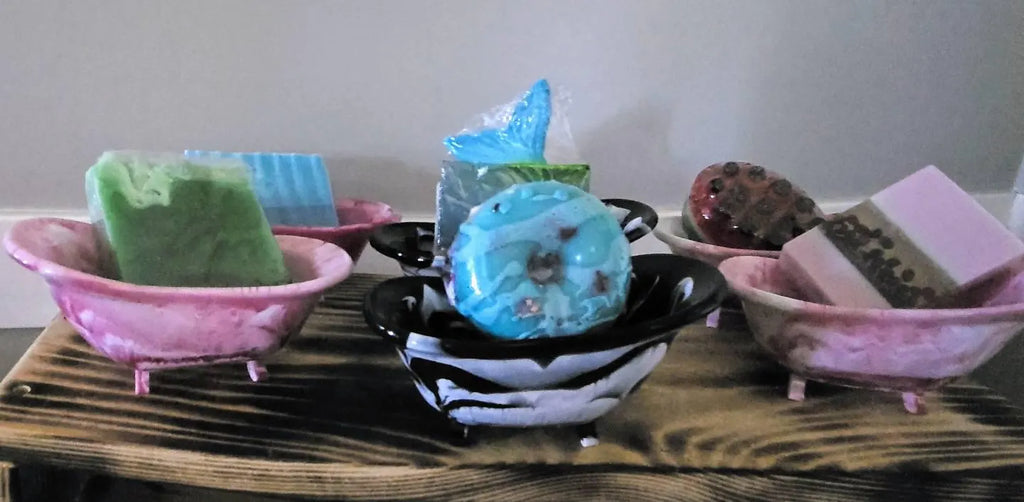 Resin Oasis Tub Soap Dishes