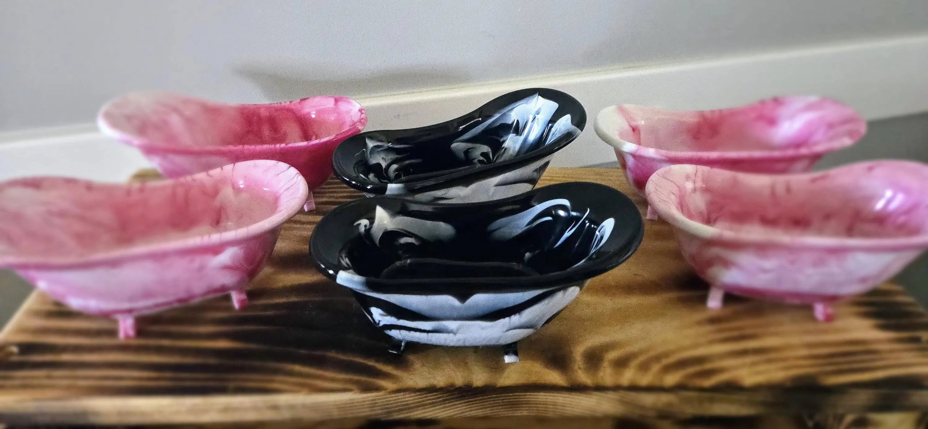 Resin Oasis Tub Soap Dishes